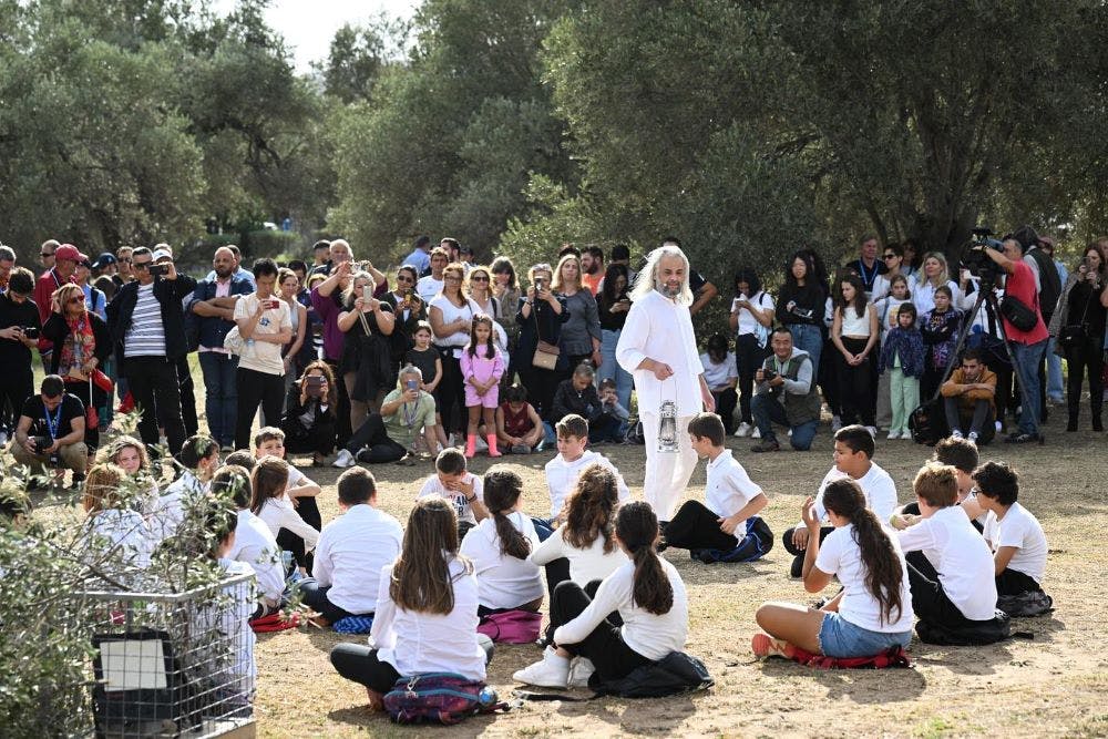 Μηνύματα ειρήνης στην τελετή έναρξης του 40ού ΑΜΑ (pics) runbeat.gr